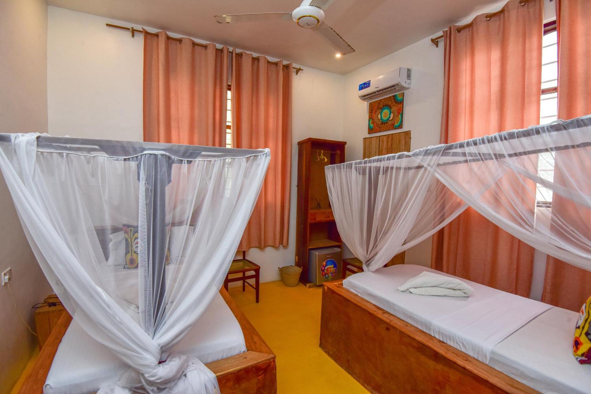 Barabara House Bed and Breakfast Jambiani  Buitenkant foto