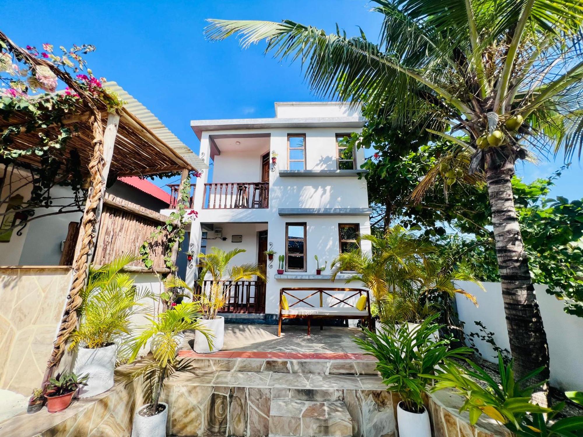 Barabara House Bed and Breakfast Jambiani  Buitenkant foto
